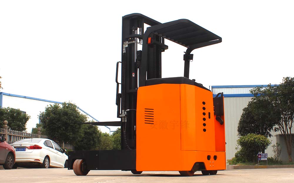 4 way forklift