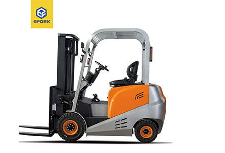 Please Fasten Your Safety Belt When Driving a Forklift