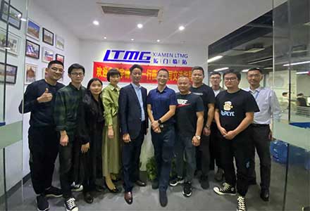 Go out to investigate, expand ideas for development